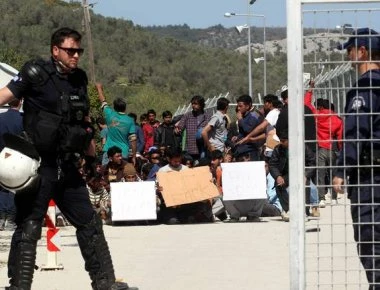 Θερμοπύλες: Άγρια συμπλοκή στο hot spot - Ένας τραυματίας